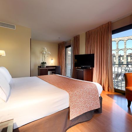 Hotel Eurostars Plaza Acueducto à Ségovie Extérieur photo