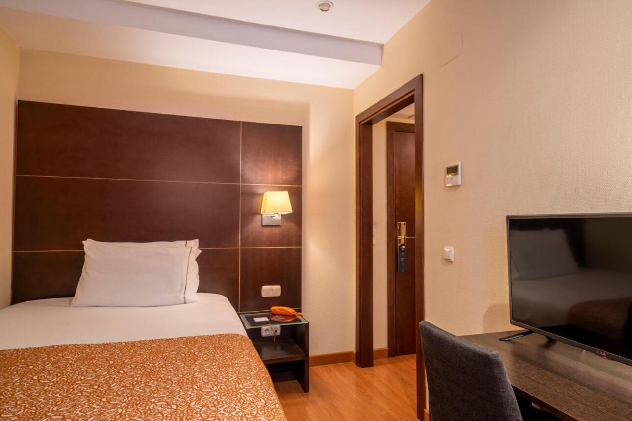 Hotel Eurostars Plaza Acueducto à Ségovie Extérieur photo